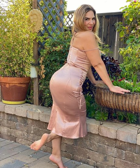 milf anal onlyfans naked archive