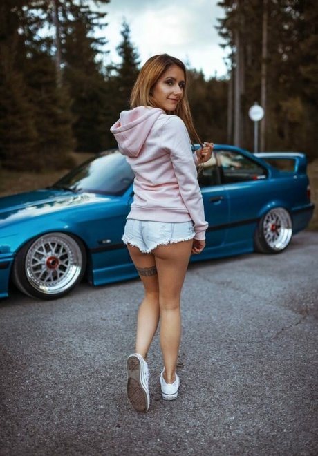 Lisa Yasmin model high quality galleries