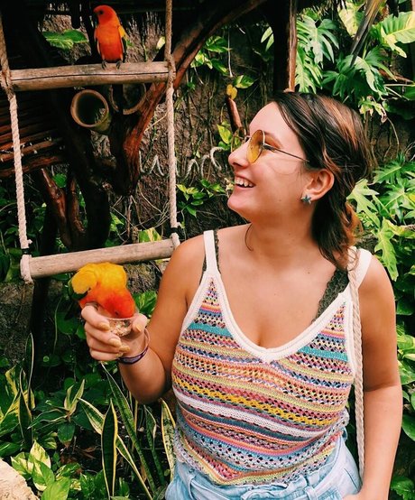 Emily Whittle sexy pornstar img