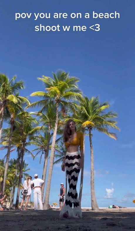 Alex Elizabeth Ljadov hot model photo