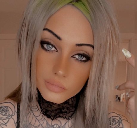 missyadair naked model image