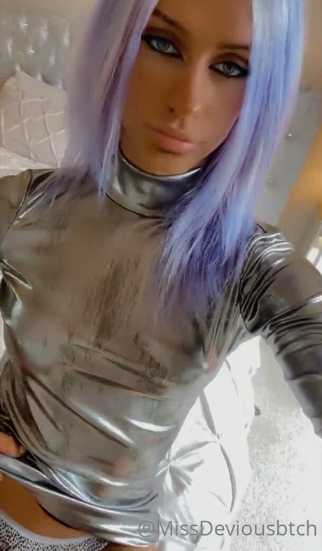 missyadair art actress pic