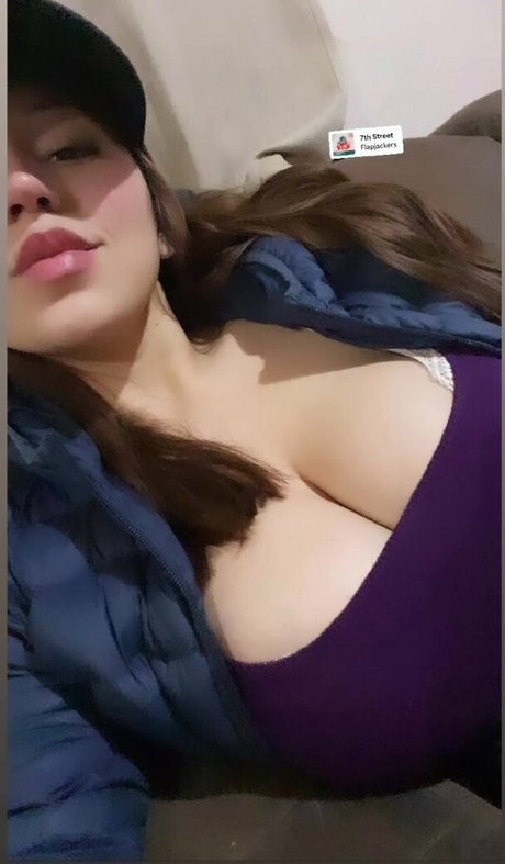 Arely Walle nice star pictures