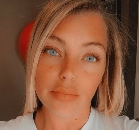 Dani Lee sexy actress galleries