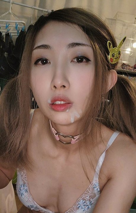 MikanCos pornstar erotic pic