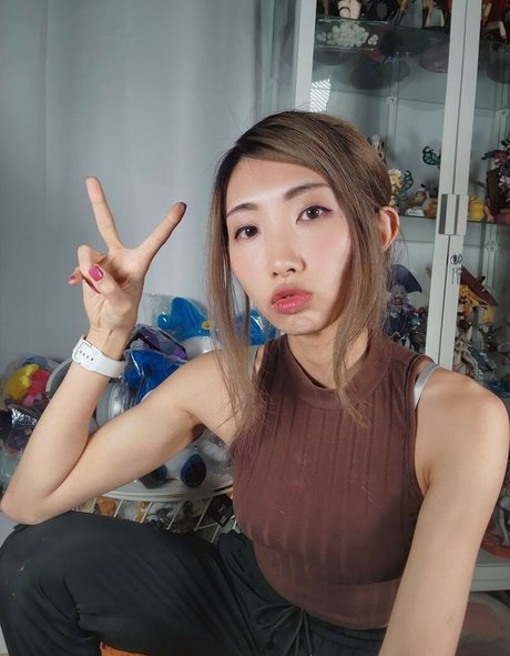 MikanCos model nice photos