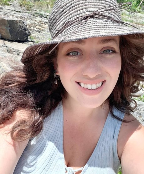 tiktok stars onlyfans porn image