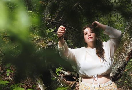 lartdanstoutessesformes free model picture