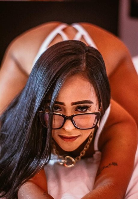 ElaineCrys free actress pics