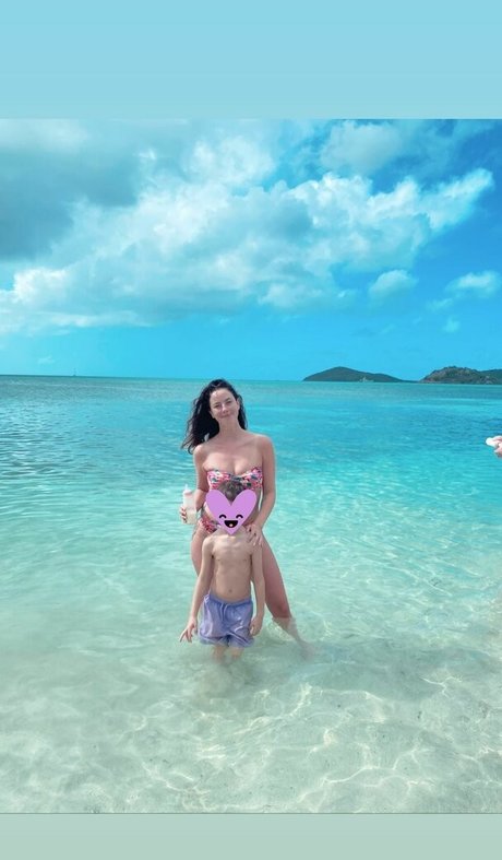 Kaya Scodelario star porn images