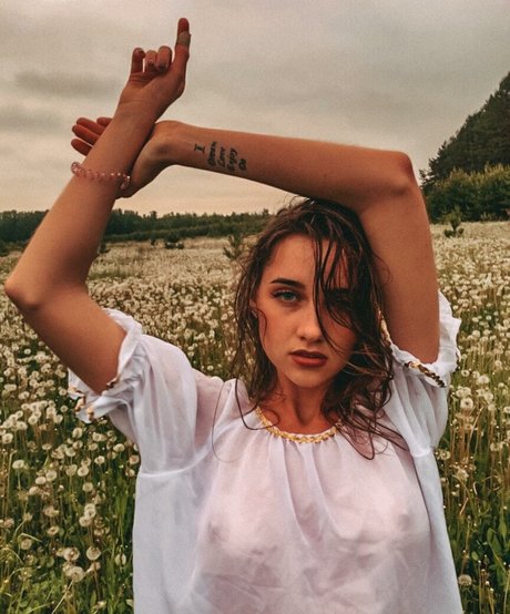 Alevtina Batman pornstar art archive