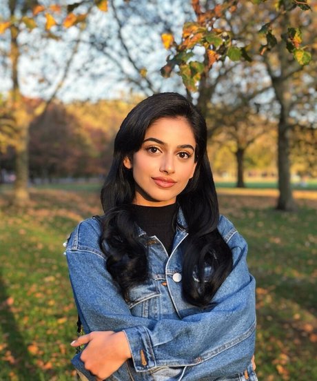 Banita Sandhu pornstar erotic pic