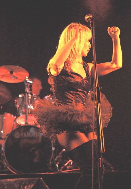 Toyah hd actress pics