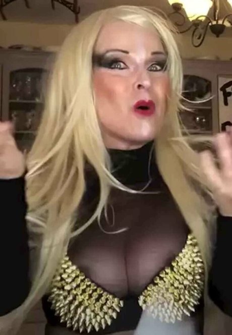 popular trans onlyfans hot pictures