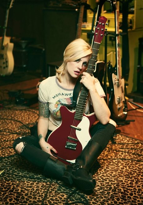 Brody Dalle hot star photos