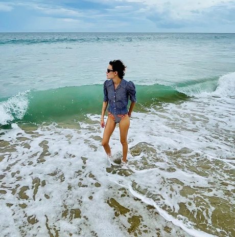 Tallulah Willis erotic model photo