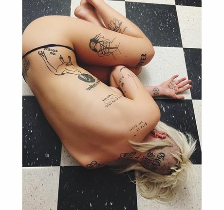 Brooke Candy nice star images