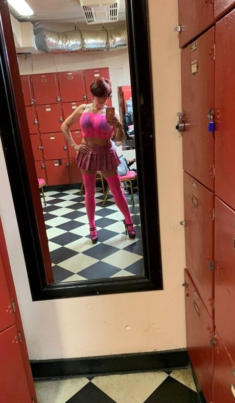 Luna Mons beautiful star pic