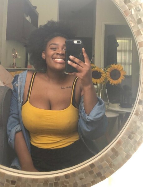 Zee Ngema model pornographic img