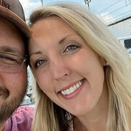 Erika Swingz sexy pornstar image