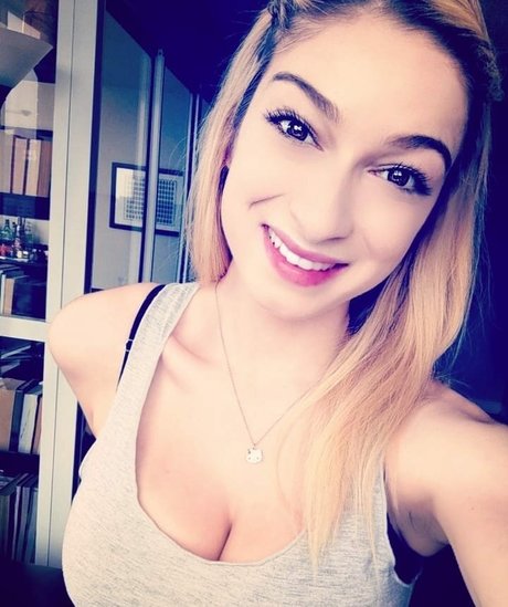 Sydney Meyer model pornographic galleries