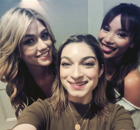 Sydney Meyer sexy actress archive