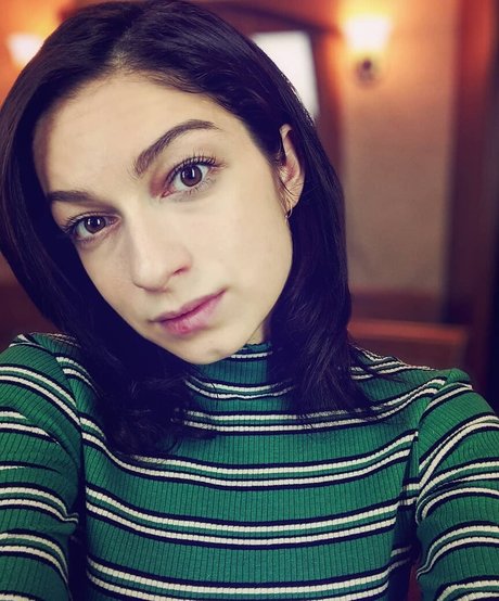 Sydney Meyer erotic actress photo