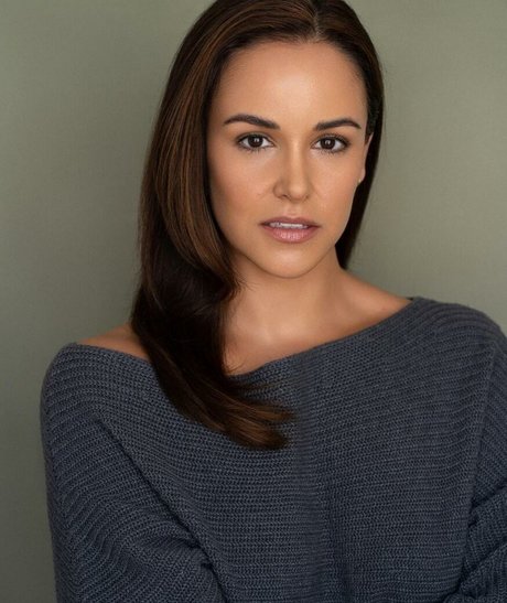 Melissa Fumero sexy model picture