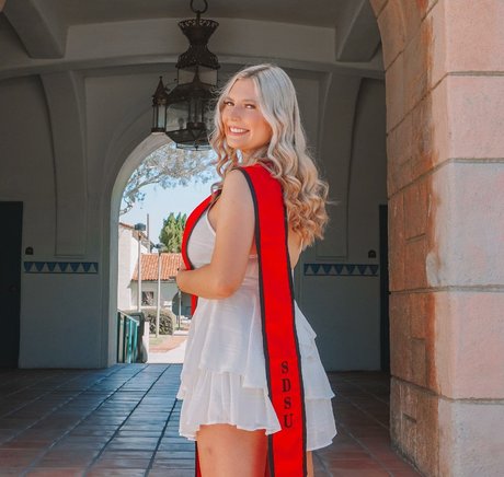 Olivia Haigh sexy actress gallery