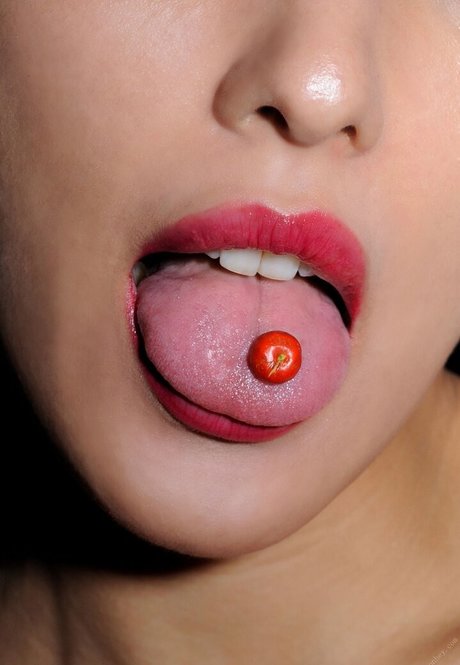 Bambi Watanabe pornographic actress photos