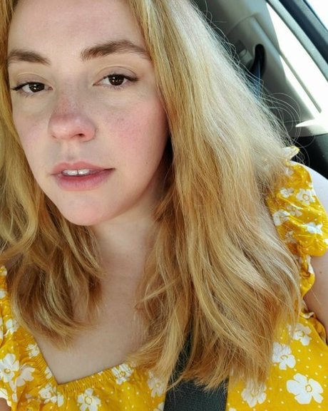 teen topless onlyfans sexy nude picture