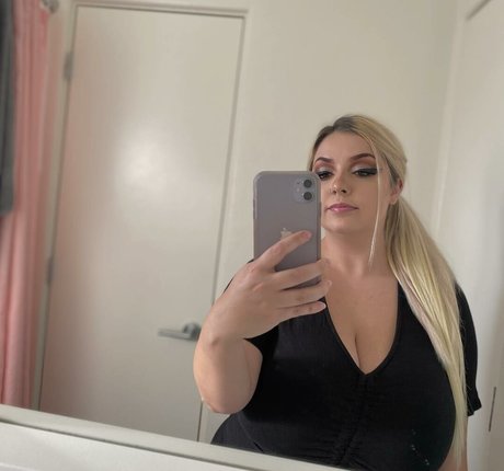 tattooed shemale onlyfans hot sex pictures