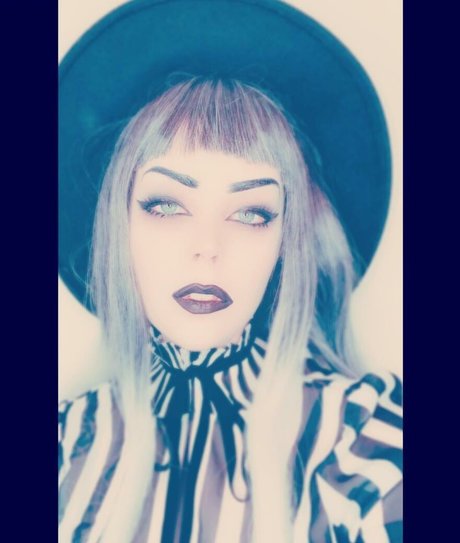 Suzy Berhow model gallery