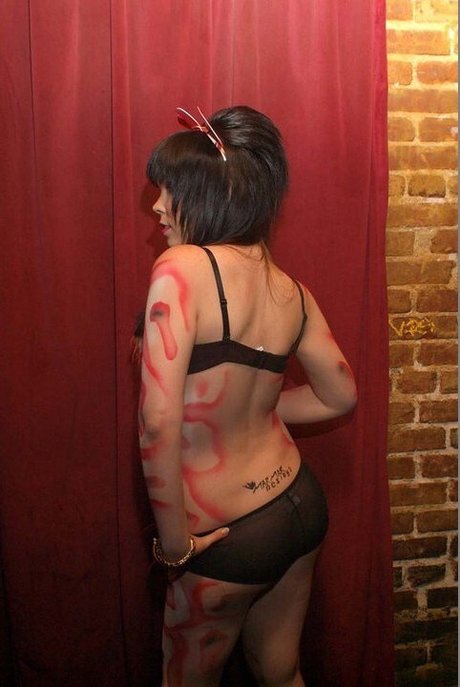 Suzy Berhow adult model photo