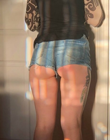 Olivia Jarden model nice pictures