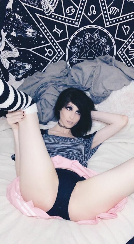 Urfavemo666 exclusive star pic