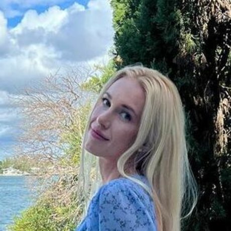 tattooed shemale onlyfans pornographic picture