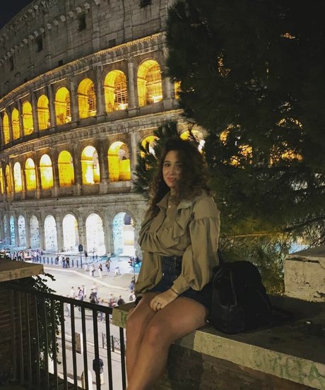 FromRomeToNaples star pornographic image