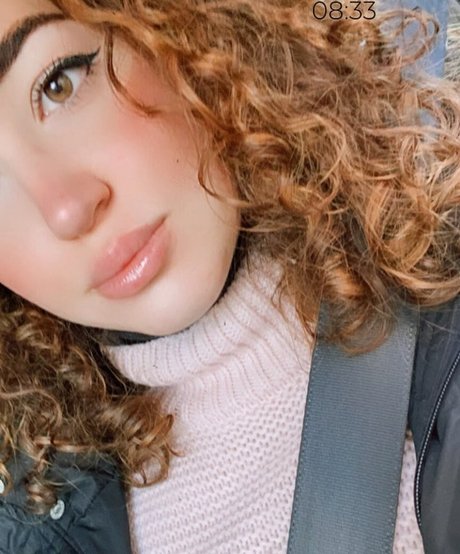 FromRomeToNaples porn actress photo