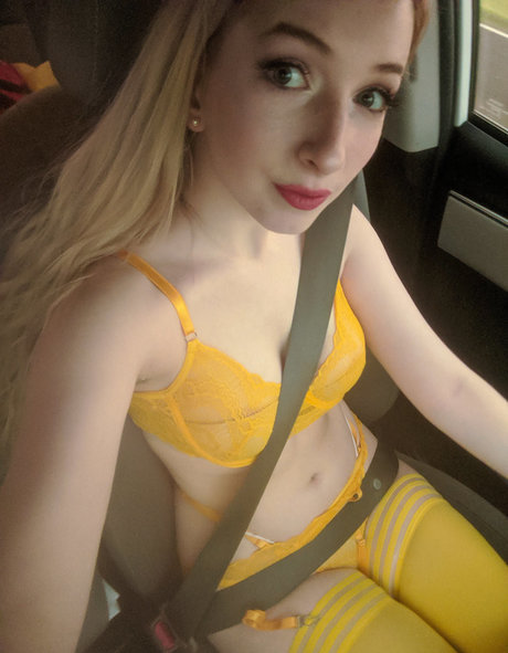 mother onlyfans free photo