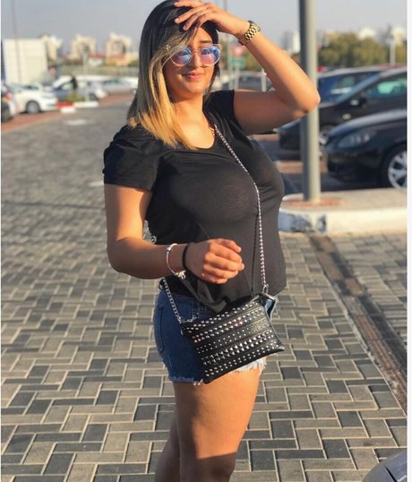 Marin Elbaz pretty actress photos