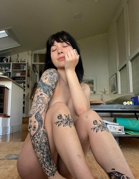 littlebootyjudy69 beautiful pornstar photos