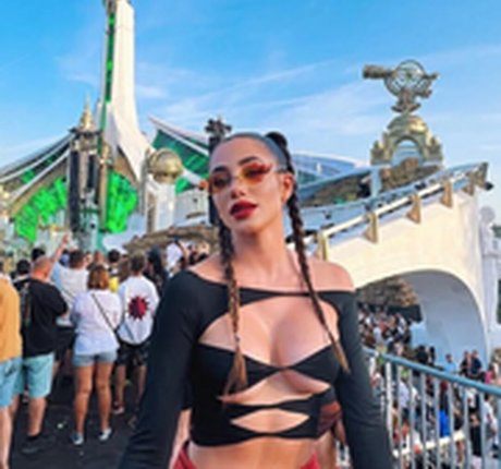 Lola Lolita star nudes photos