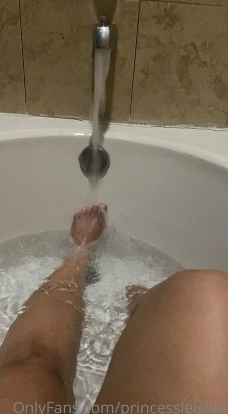 Leishla Gomez erotic actress archive