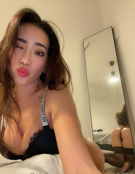 sumiregram1226 erotic model pics