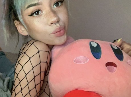 blonde shemale onlyfans nice pics