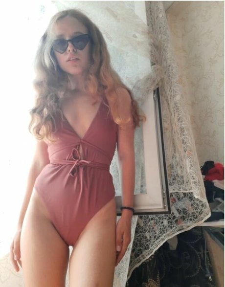 curly decency Quick photo