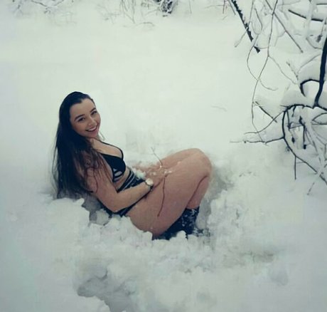 Elena Deligioz sexy star img