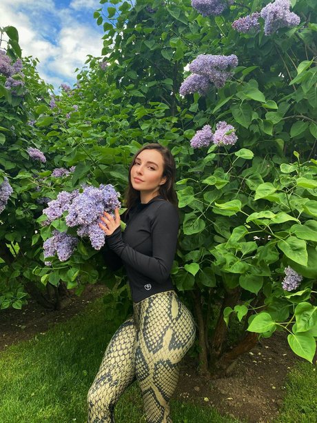 asian yoga onlyfans porno photo