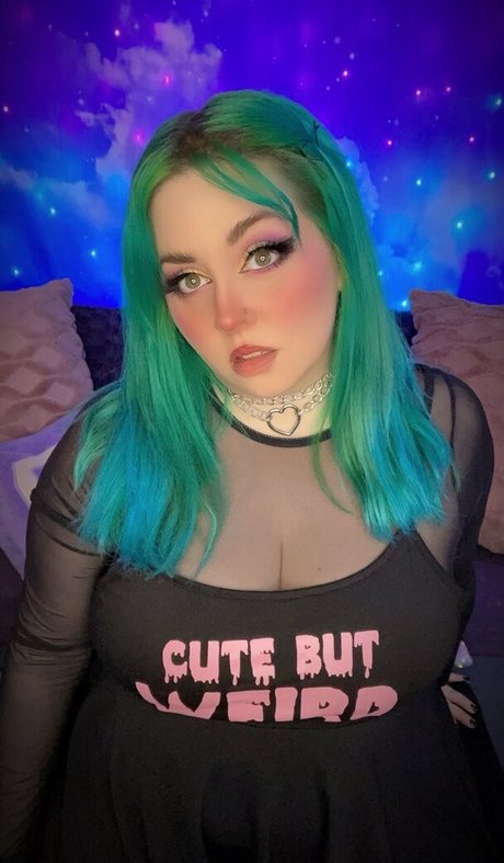 Dovey ASMR top model img